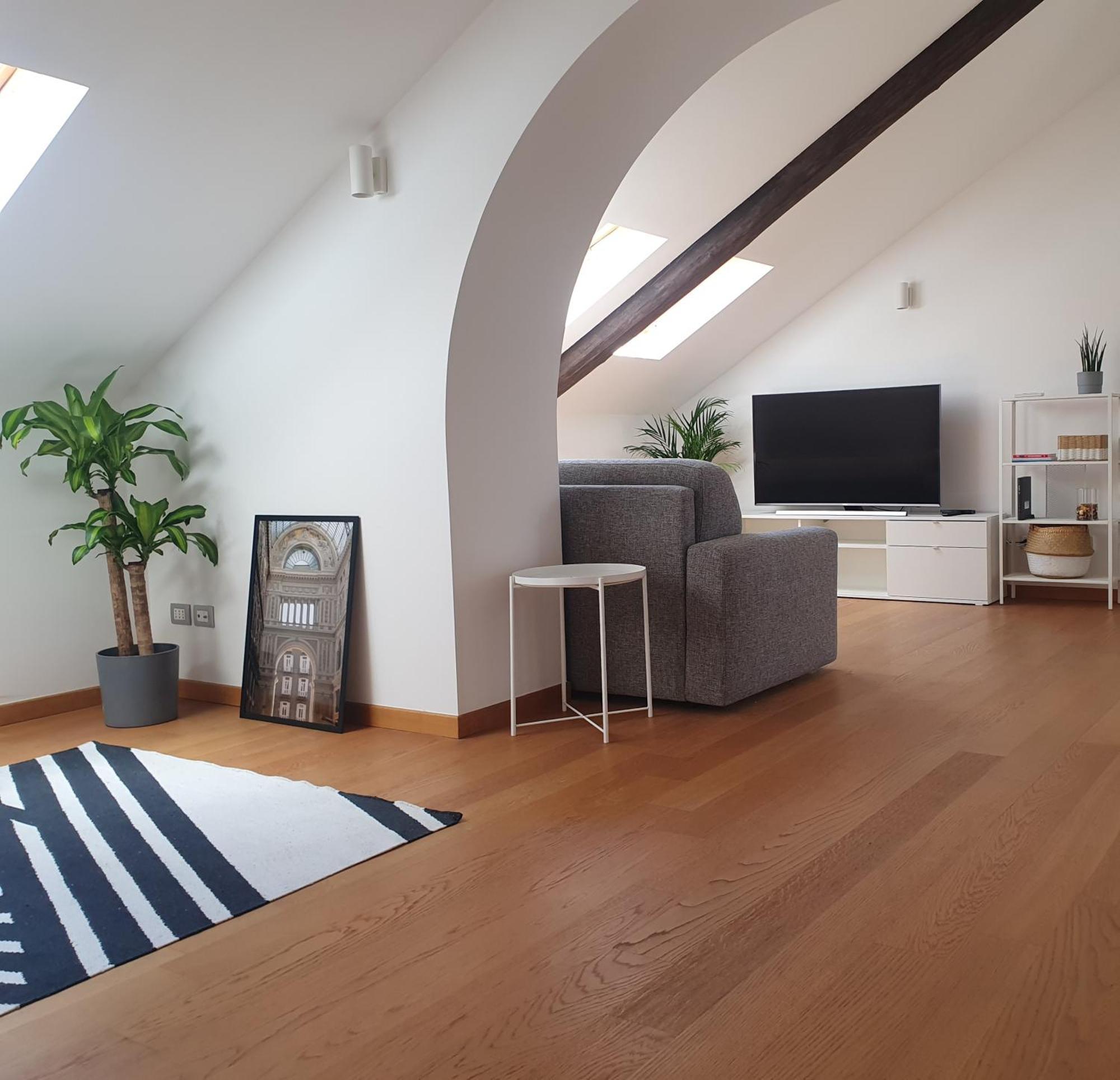 Unonoveuno Luxury Apartment Napoli Exterior foto
