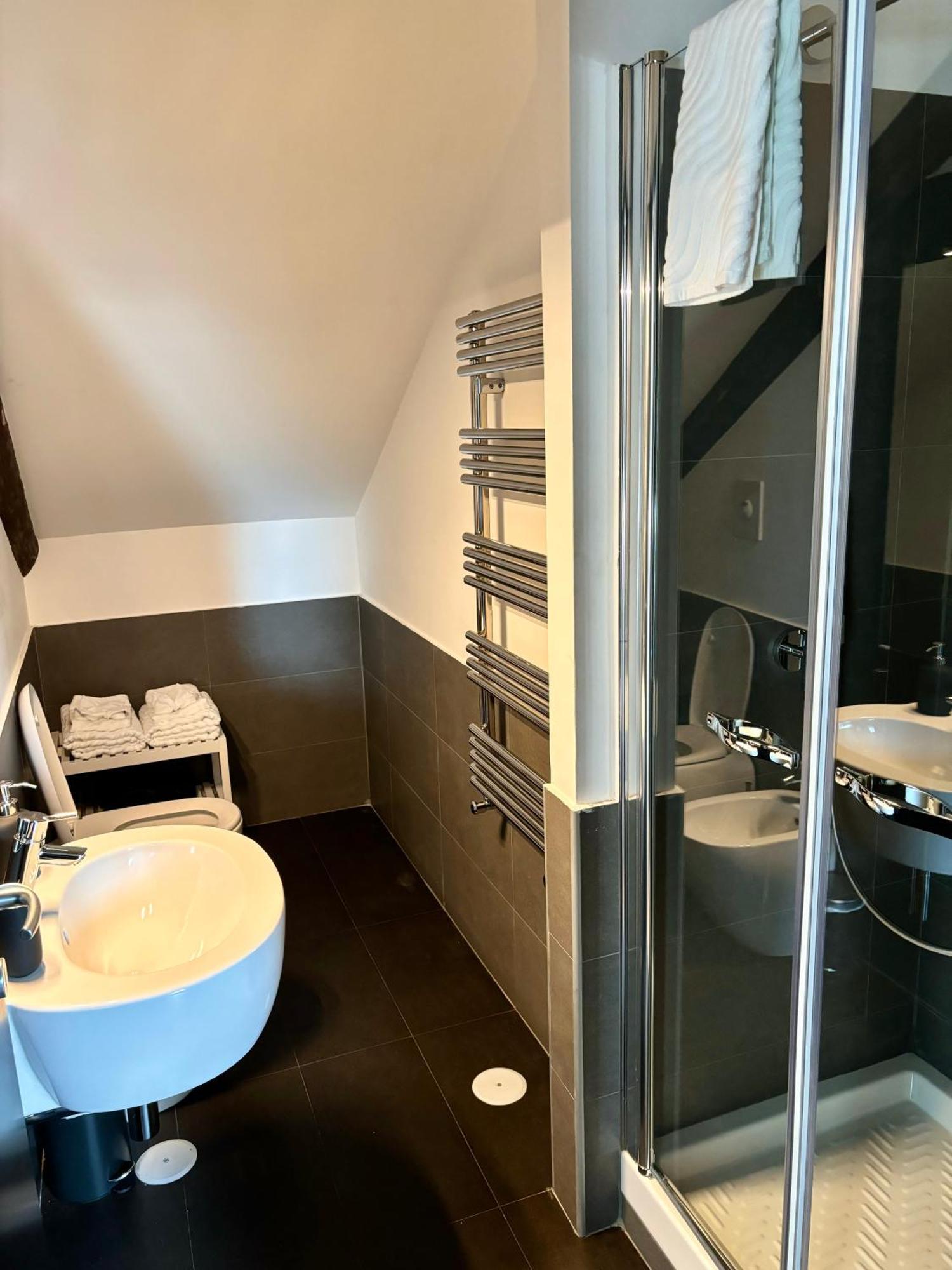 Unonoveuno Luxury Apartment Napoli Exterior foto