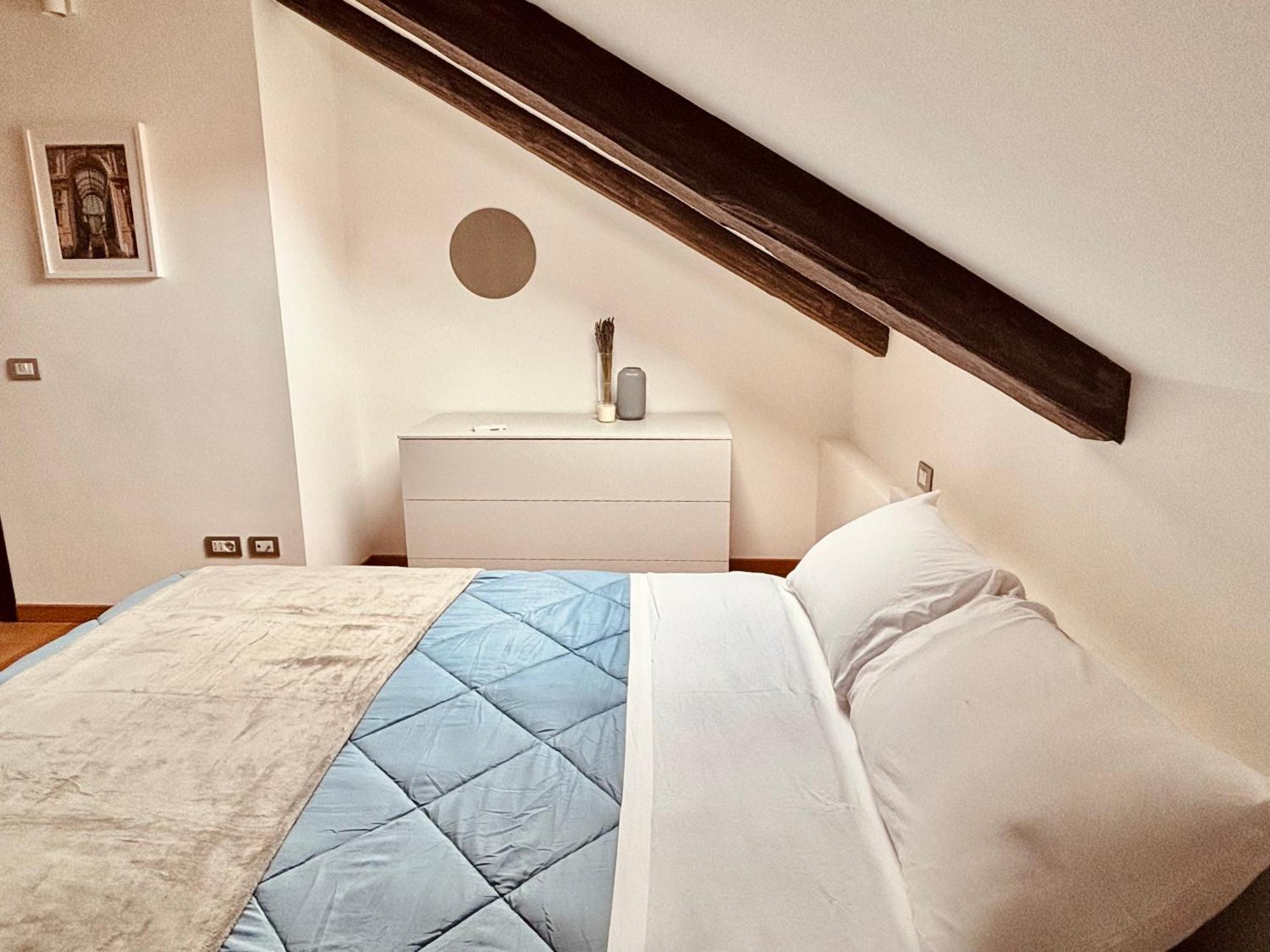 Unonoveuno Luxury Apartment Napoli Exterior foto